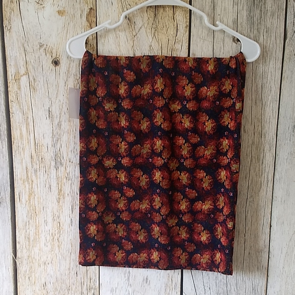 S Lularoe Cassie
